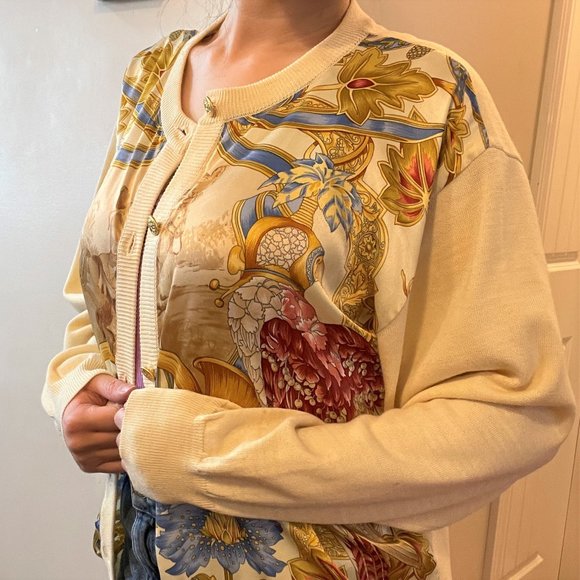 VINTAGE ANTIQUE ANIMALS FLORAL PATTERN SILK CARDIGAN - Picture 4 of 5